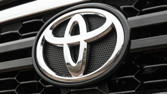 Πρόγραμμα ανάκλησης για ελαττωματικό αερόσακο οδηγού ανακοίνωσε η Toyota που αφορά στα οχήματα Yaris και Hilux.