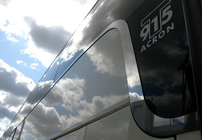 To νέο Acron T915 της Van Hool