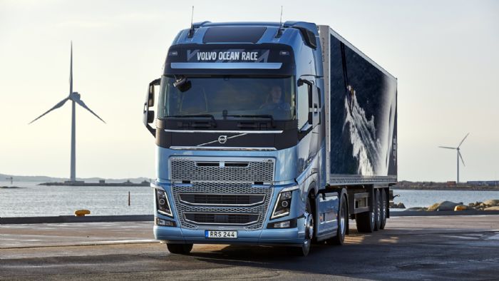 Η Volvo Trucks παρουσίασε μια νέα επετειακή – συλλεκτική έκδοση των FH & FH16 με την ονομασία «Volvo Ocean Race Limited Edition 2017-2018».