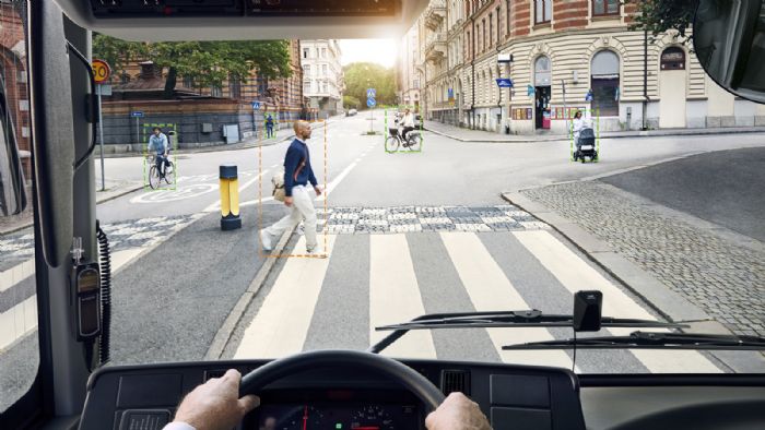 Το νέο σύστημα ασφάλειας για τα αστικά λεωφορεία της Volvo Buses είναι σε θέση να προειδοποιεί τους πεζούς – ποδηλάτες για την έλευση του λεωφορείου.
