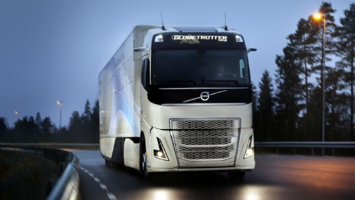 Το πρωτότυπο Volvo Concept χάρη στο υβριδικό σύστημα κινητήρων του, είναι σε θέση να εξοικονομήσει έως και 30% καύσιμο.