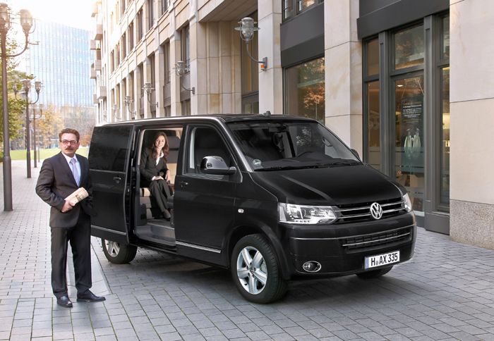 Η νέα έκδοση Business του VW Caravelle εφοδιάζεται μεταξύ άλλων και με ασύρματη πρόσβαση στο διαδίκτυο. 