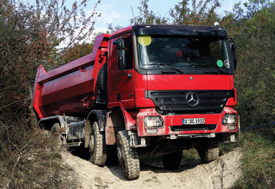 Η νέα γκάμα χωματουργικών φορτηγών Mercedes-Benz Από 7,5 έως 250 τόνων!