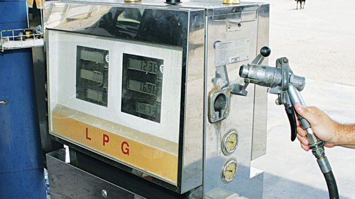 Τα περισσότερα συστήματα υγραερίου έχουν μια λειτουργία έκτακτης ανάγκης ώστε όταν το αυτοκίνητο δεν ξεκινά με βενζίνη να είναι δυνατή η εκκίνηση του με υγραέριο.